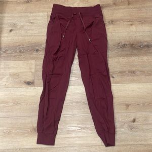 Lululemon lightweight athletic pants